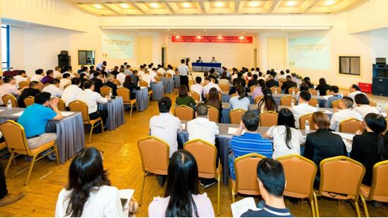 埋头赶路，也要抬头寻道