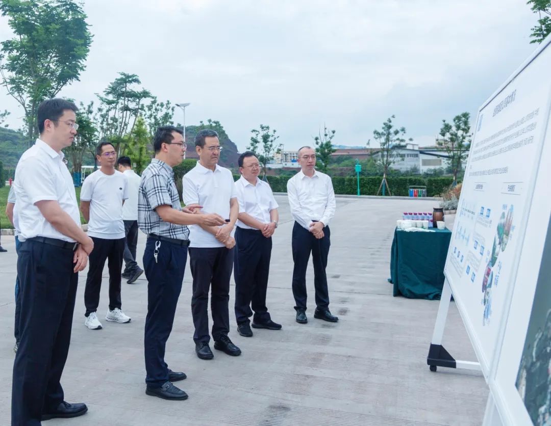 省国资委党委书记、主任冯文生赴宜宾调研国企改革深化提升行动工作并主持召开片区座谈会