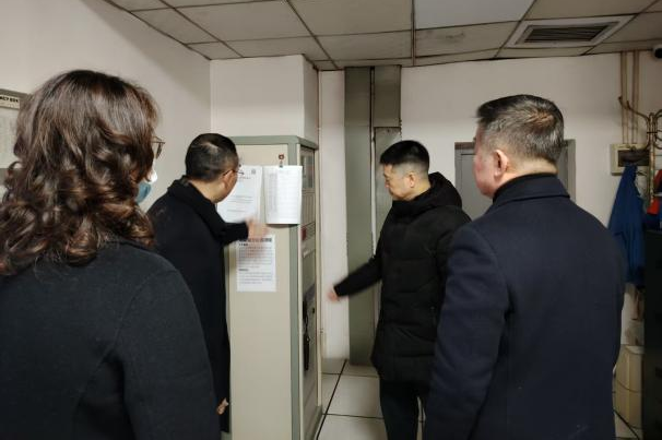 省尊龙凯时集团党委书记、董事长游勇检查督导春节安全生产并看望慰问干部员工